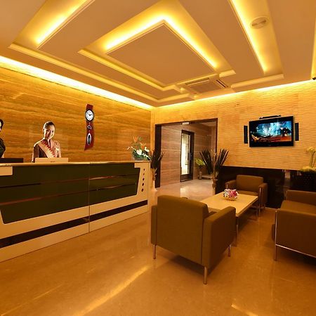 Bed and Breakfast Sky Residency Chennai Exterior foto