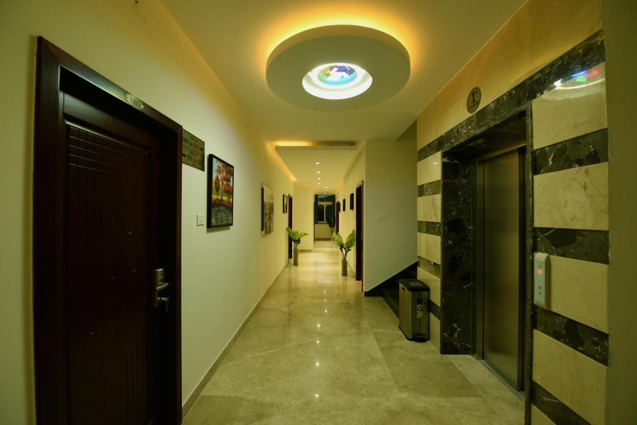 Bed and Breakfast Sky Residency Chennai Exterior foto
