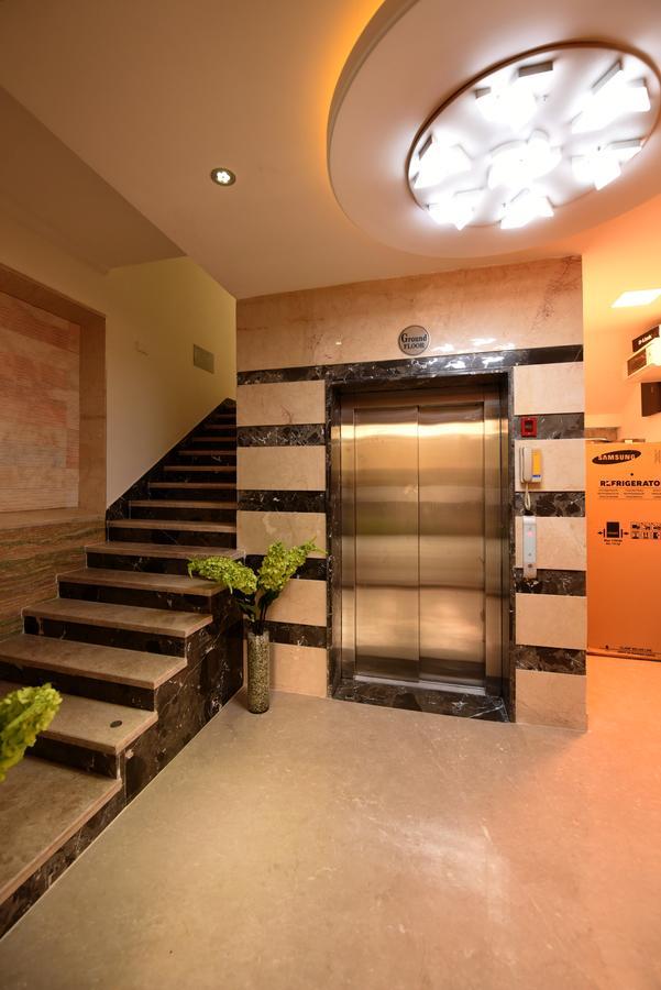 Bed and Breakfast Sky Residency Chennai Exterior foto