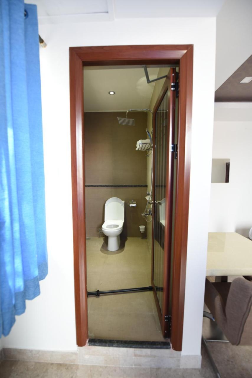 Bed and Breakfast Sky Residency Chennai Exterior foto